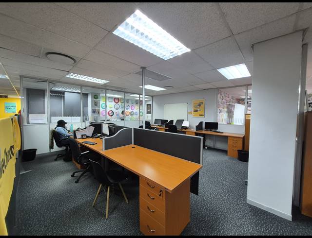 420M² OFFICE TO LET IN SANDTON CENTRAL